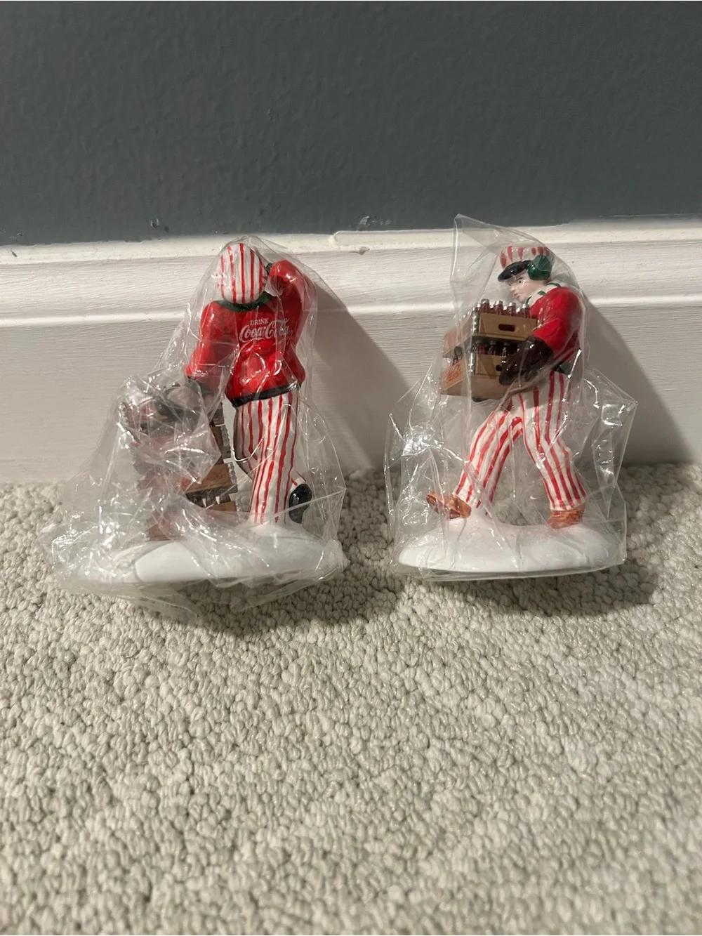 Vintage coca-cola set of two Snow Village delivery men in original packaging